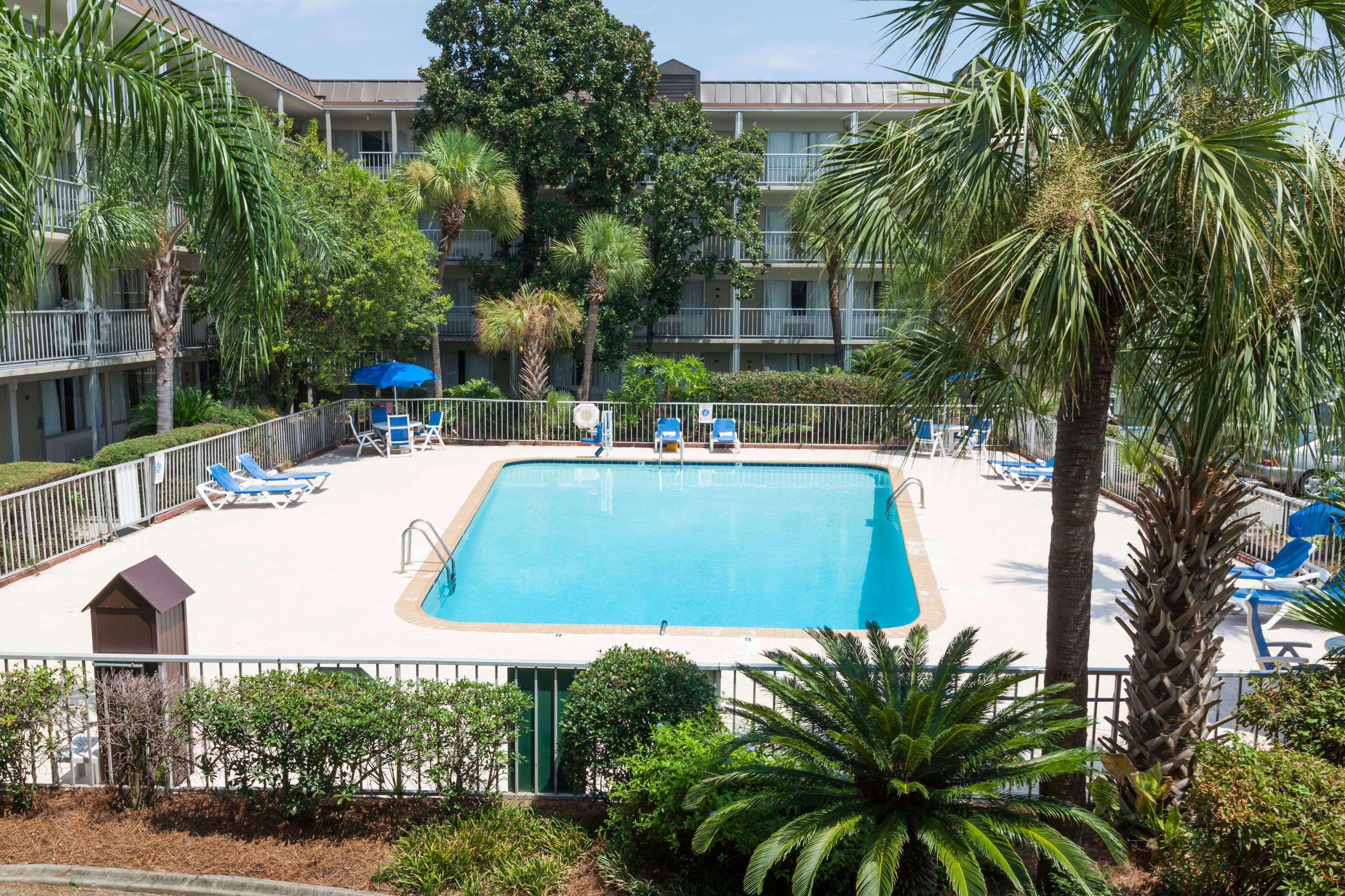 Days Inn By Wyndham Kenner/New Orleans Airport South ภายนอก รูปภาพ