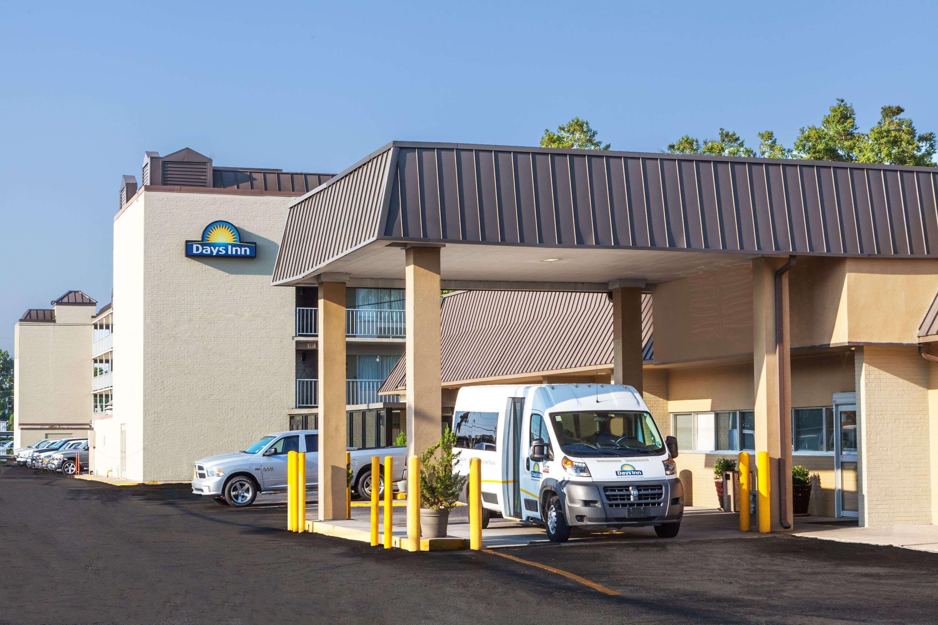 Days Inn By Wyndham Kenner/New Orleans Airport South ภายนอก รูปภาพ