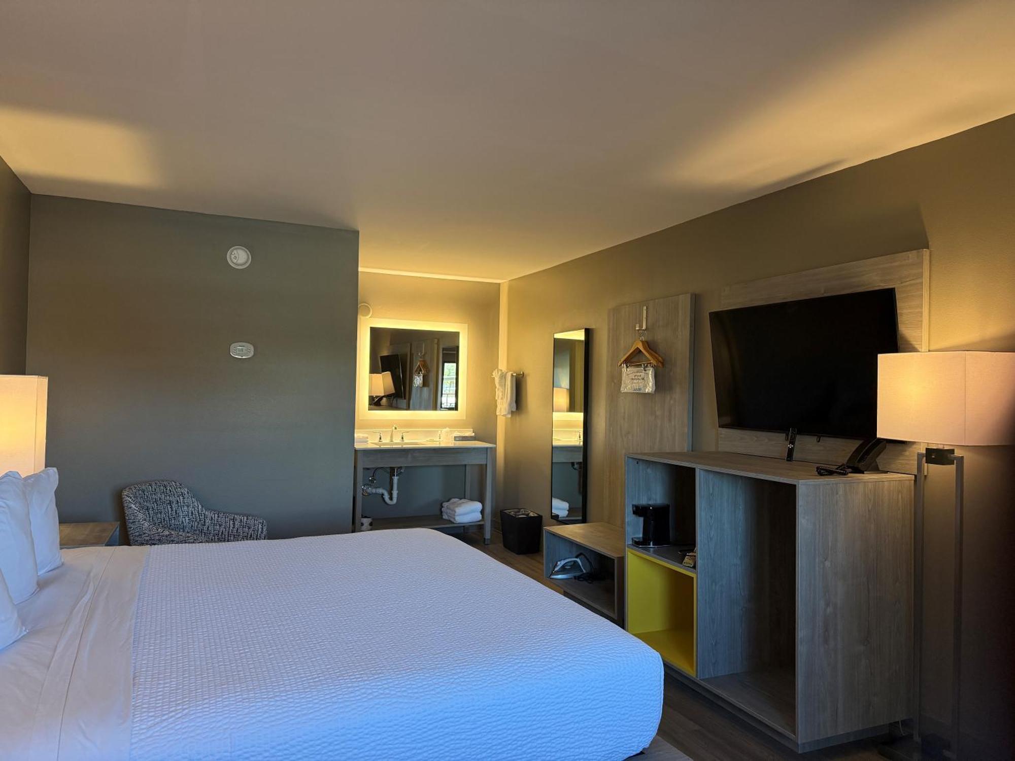 Days Inn By Wyndham Kenner/New Orleans Airport South ภายนอก รูปภาพ